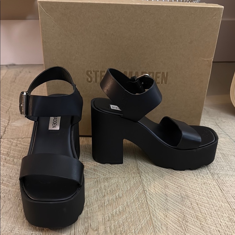 Steve Madden Black Chunky Platform Shoes